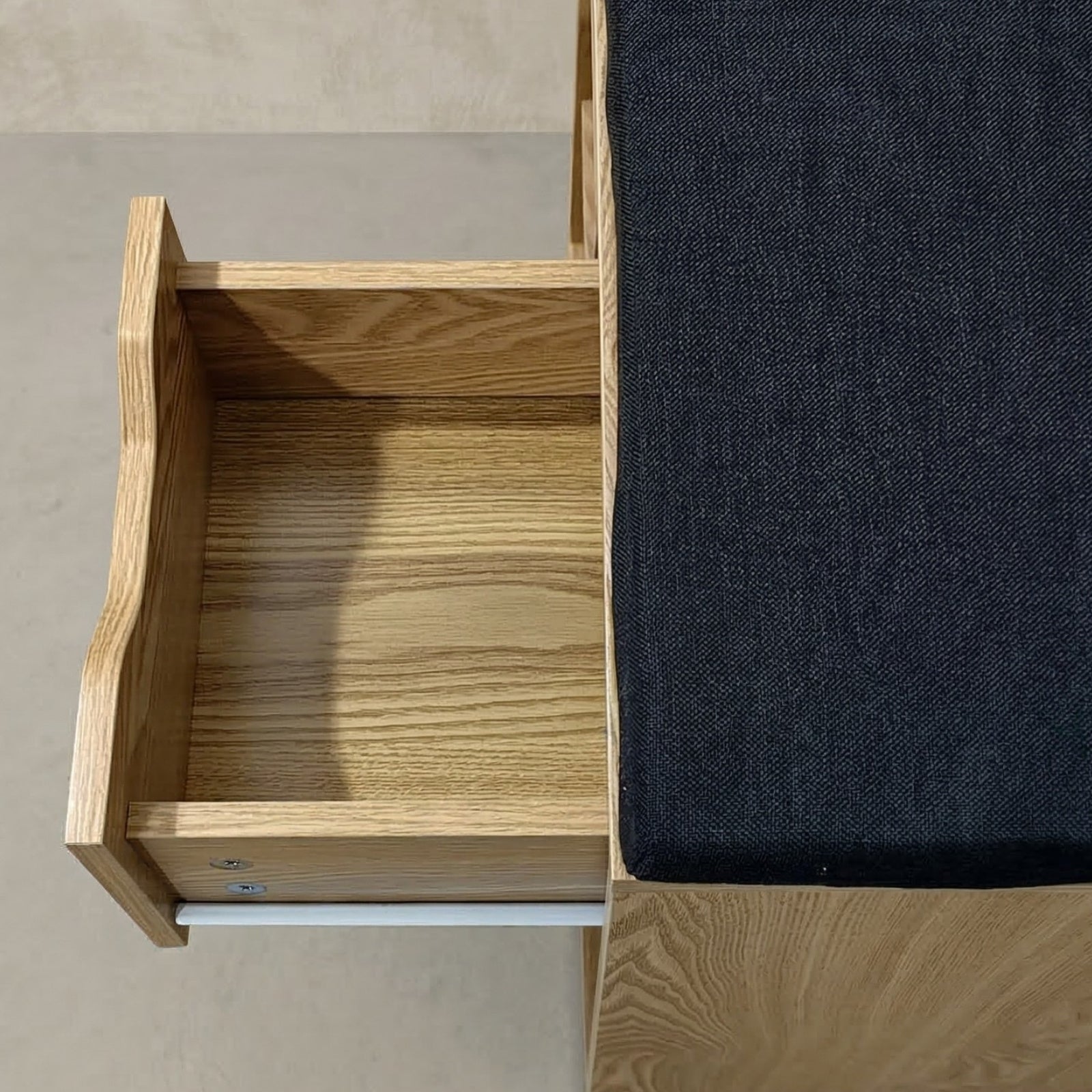 Szafka na buty z siedziskiem KADO, 104 x 50 x 30 cm